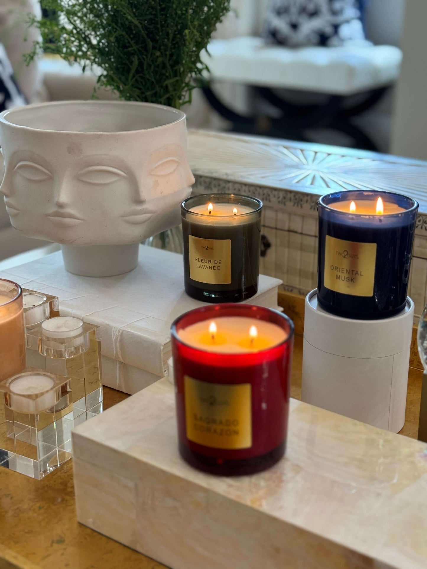 Bois D' Ambre Candle | Oriental Berry, Floral & Sandalwood