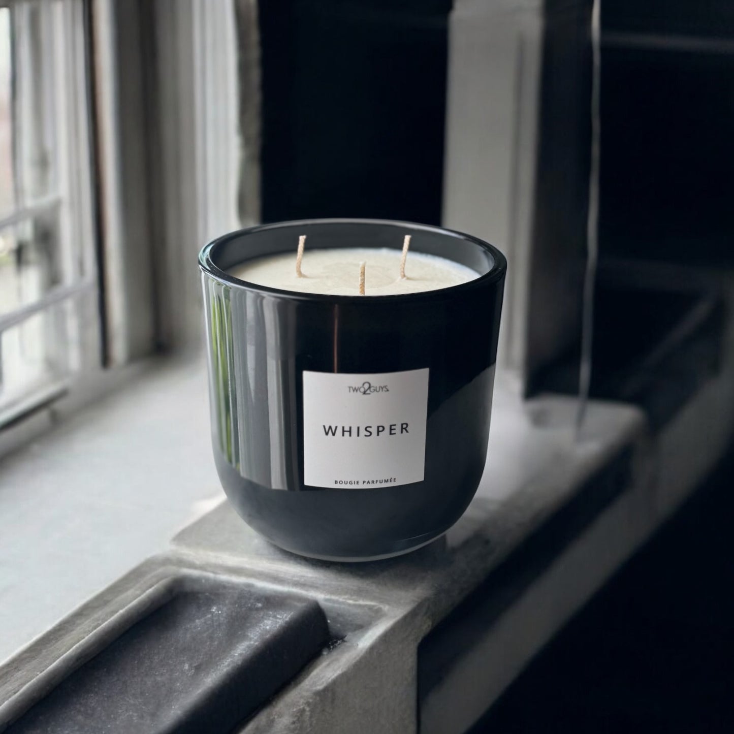 Whisper Scented Candle| Black Currant & Jasmine Luxury